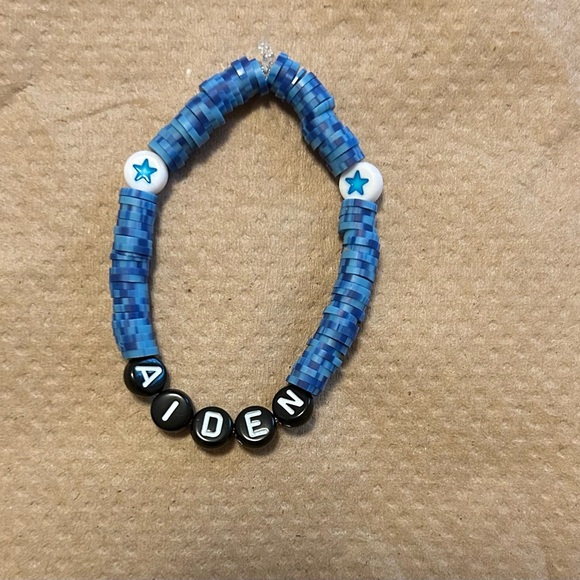 Bracelet’s Requests - Picture 11 of 16
